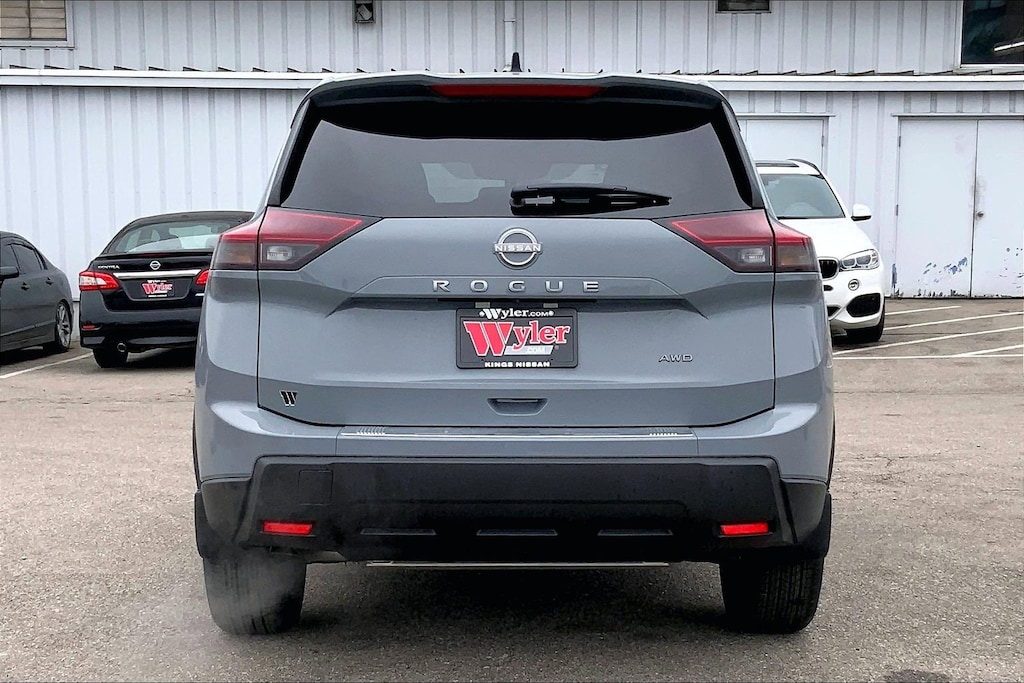 New 2026 Nissan Rogue SV SUV