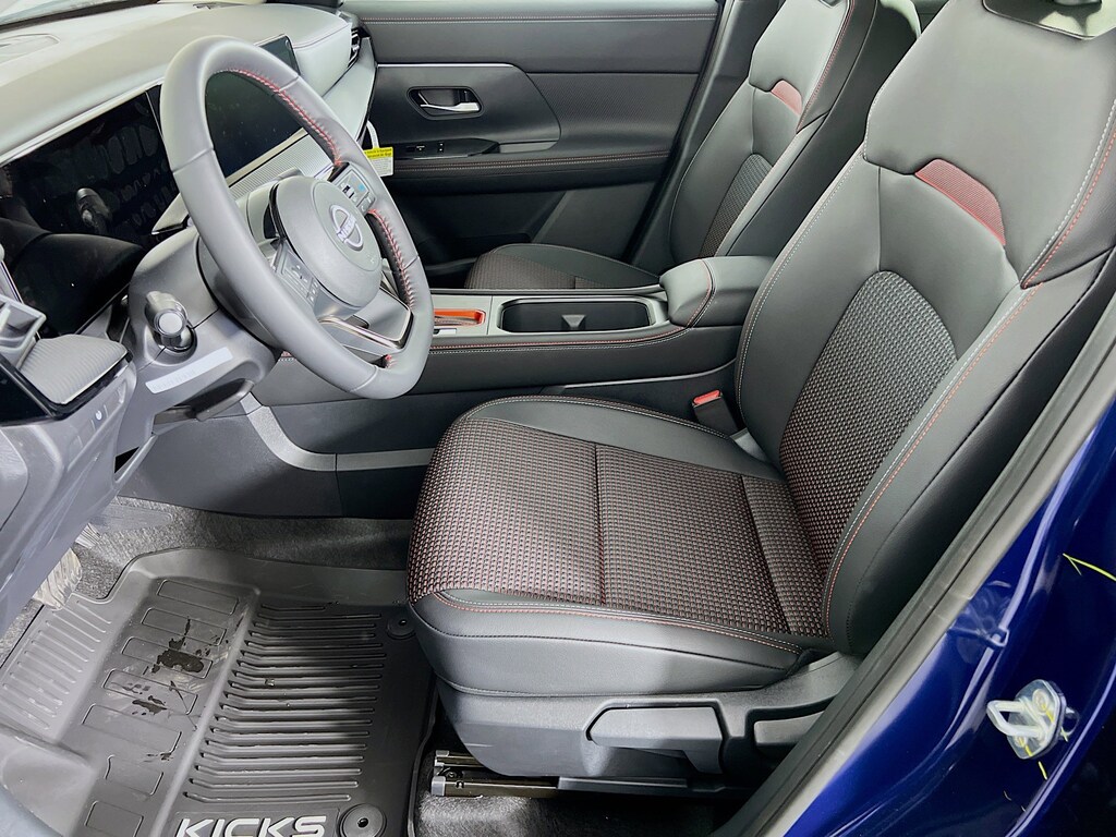 New 2026 Nissan Kicks SR SUV