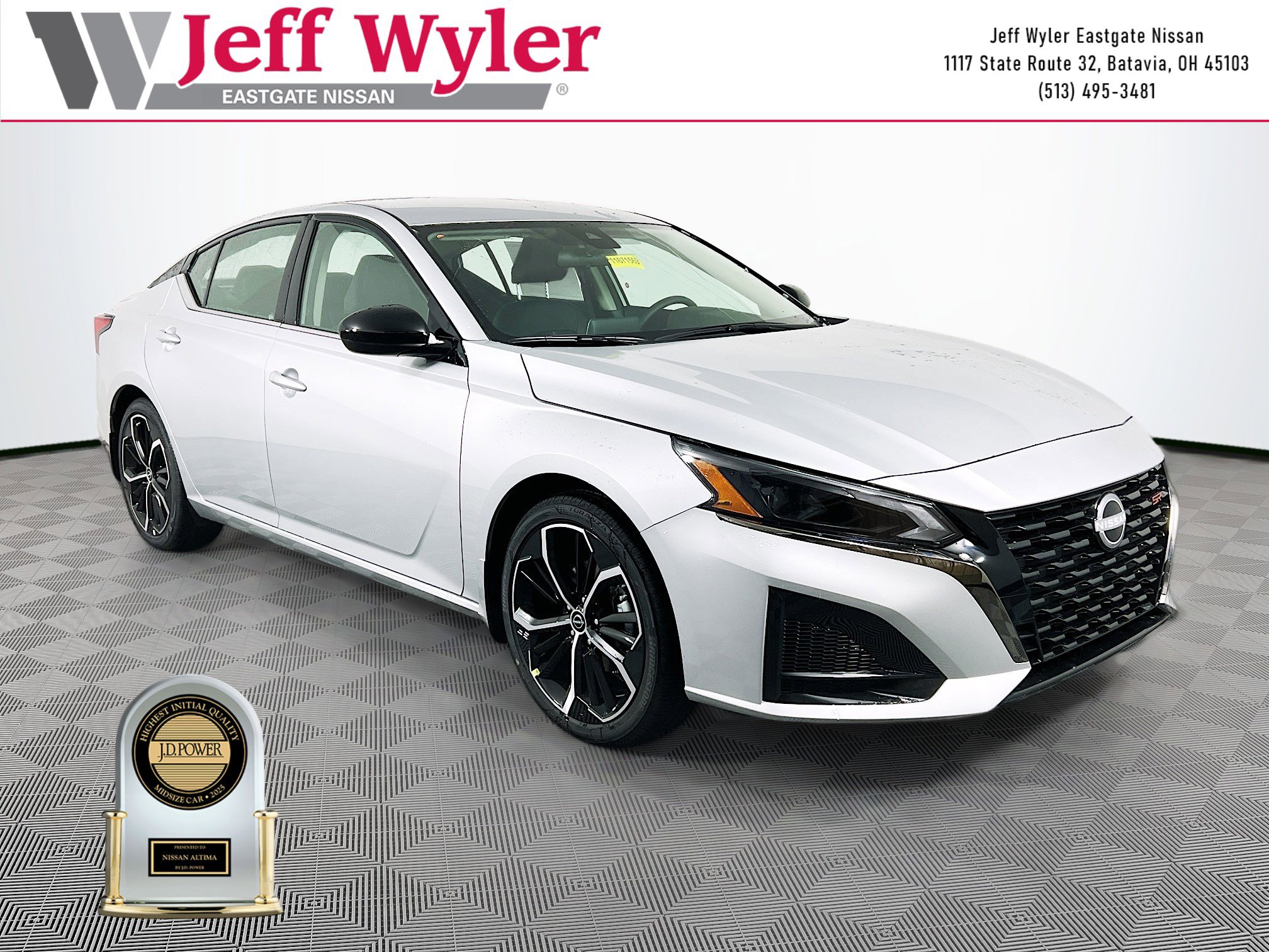 2025 Nissan Altima SR's photo