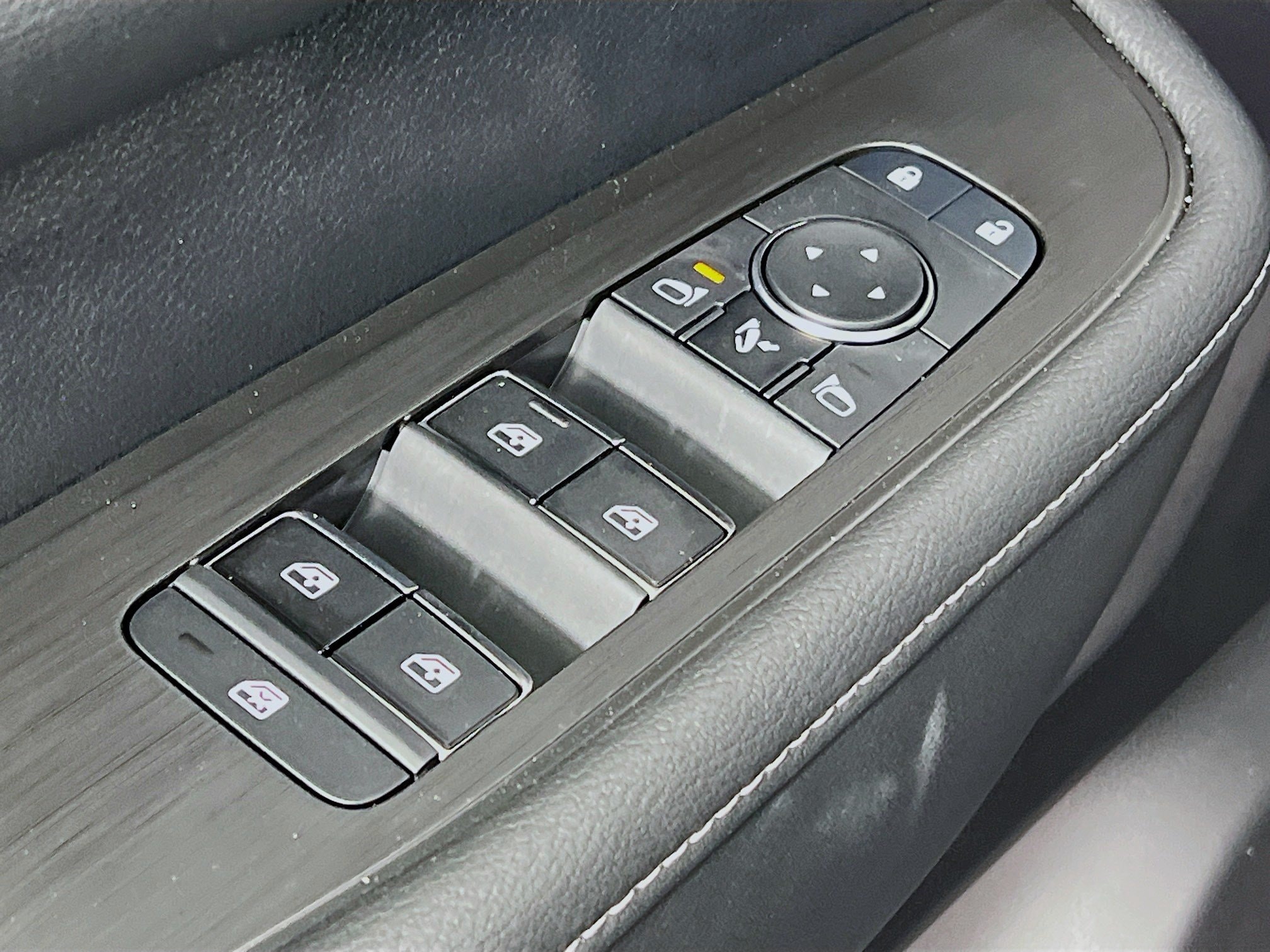 2026 Nissan Armada SL - Photo 21