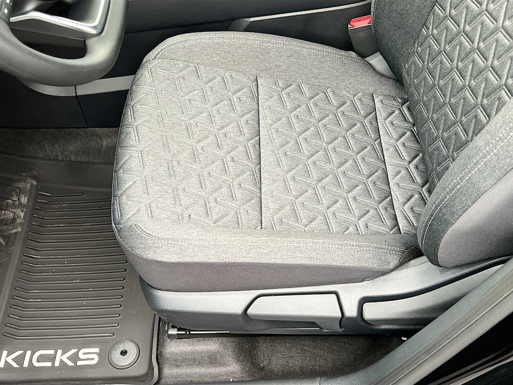 New 2026 Nissan Kicks SV SUV