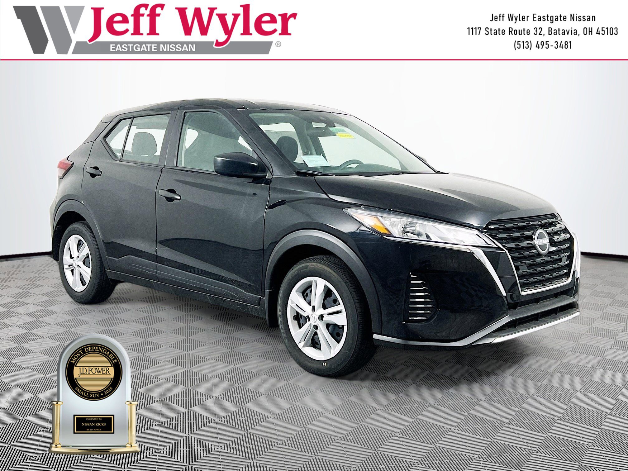 2025 Nissan KICKS PLAY Base's photo