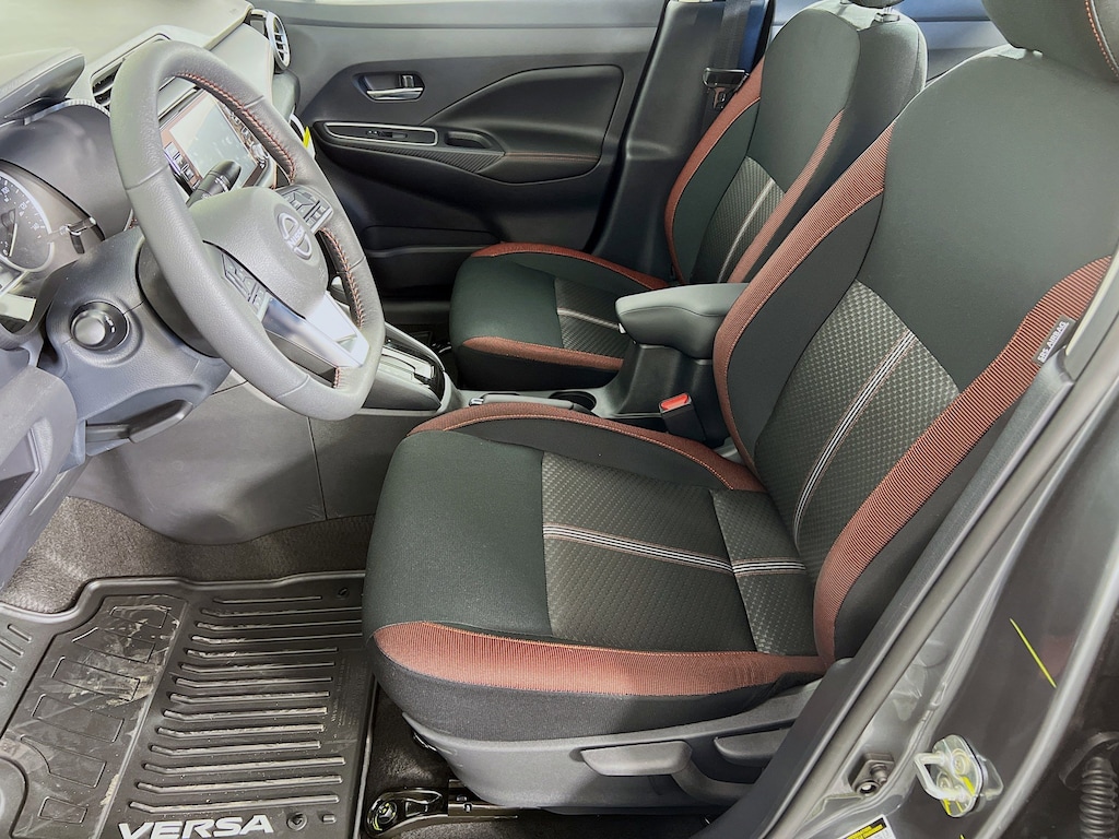 New 2025 Nissan Versa SR Sedan