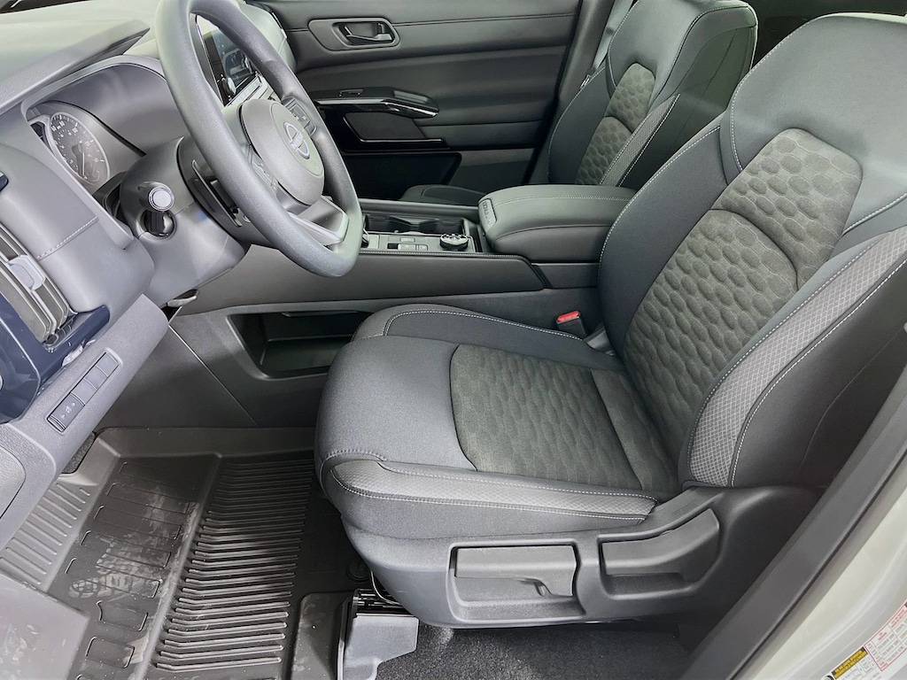 New 2025 Nissan Pathfinder S SUV