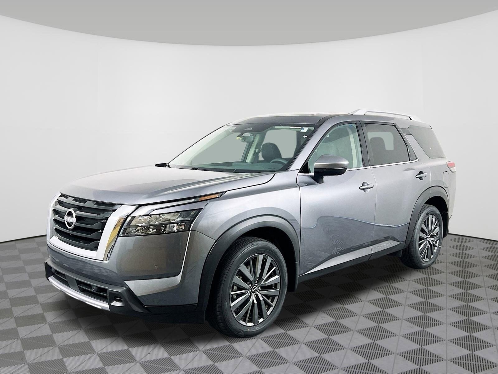 2025 Nissan Pathfinder SL photo 2