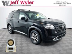 2026 Nissan Pathfinder SL SUV