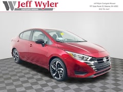 2025 Nissan Versa SR Sedan