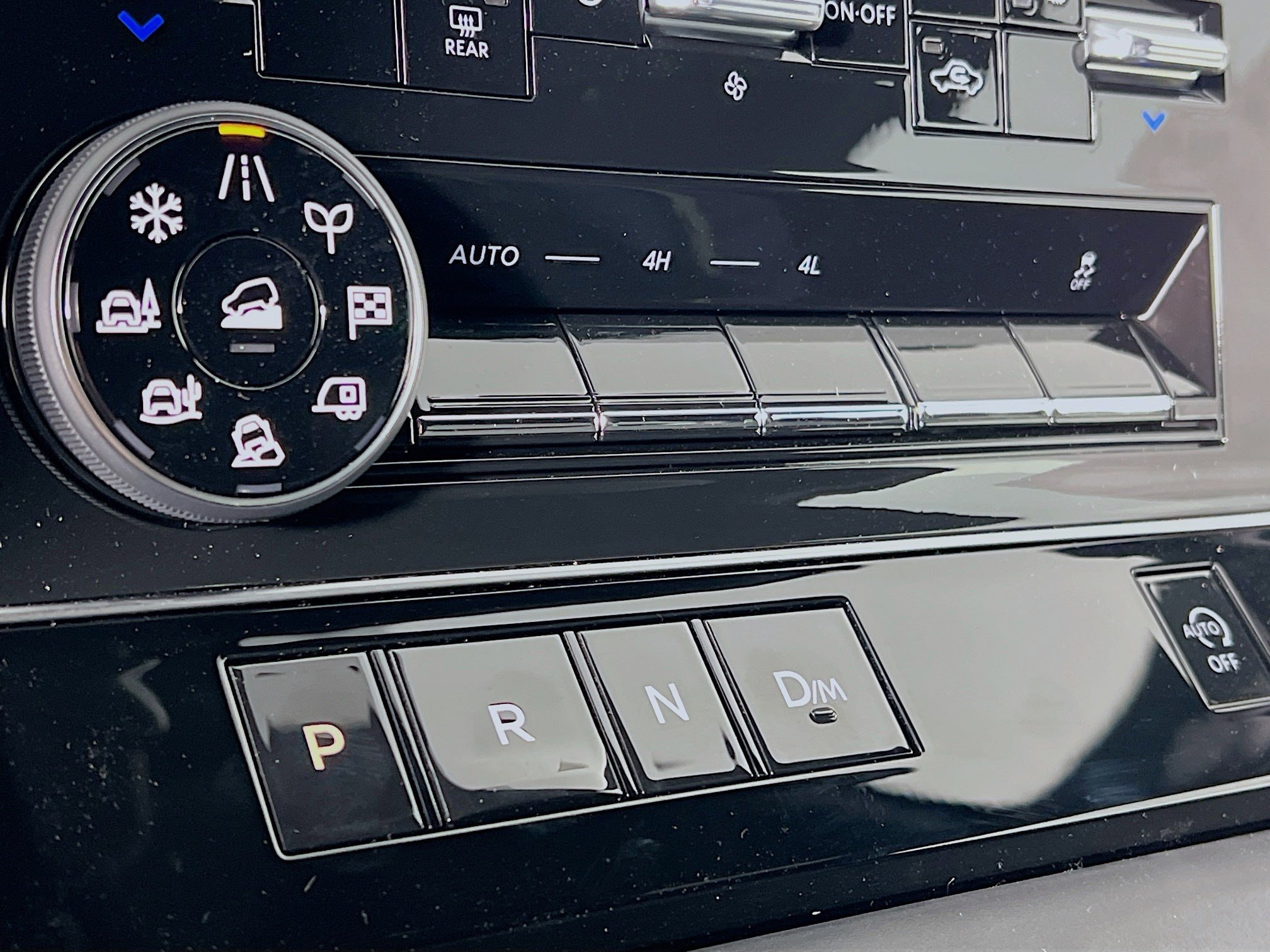 2026 Nissan Armada SL - Photo 12
