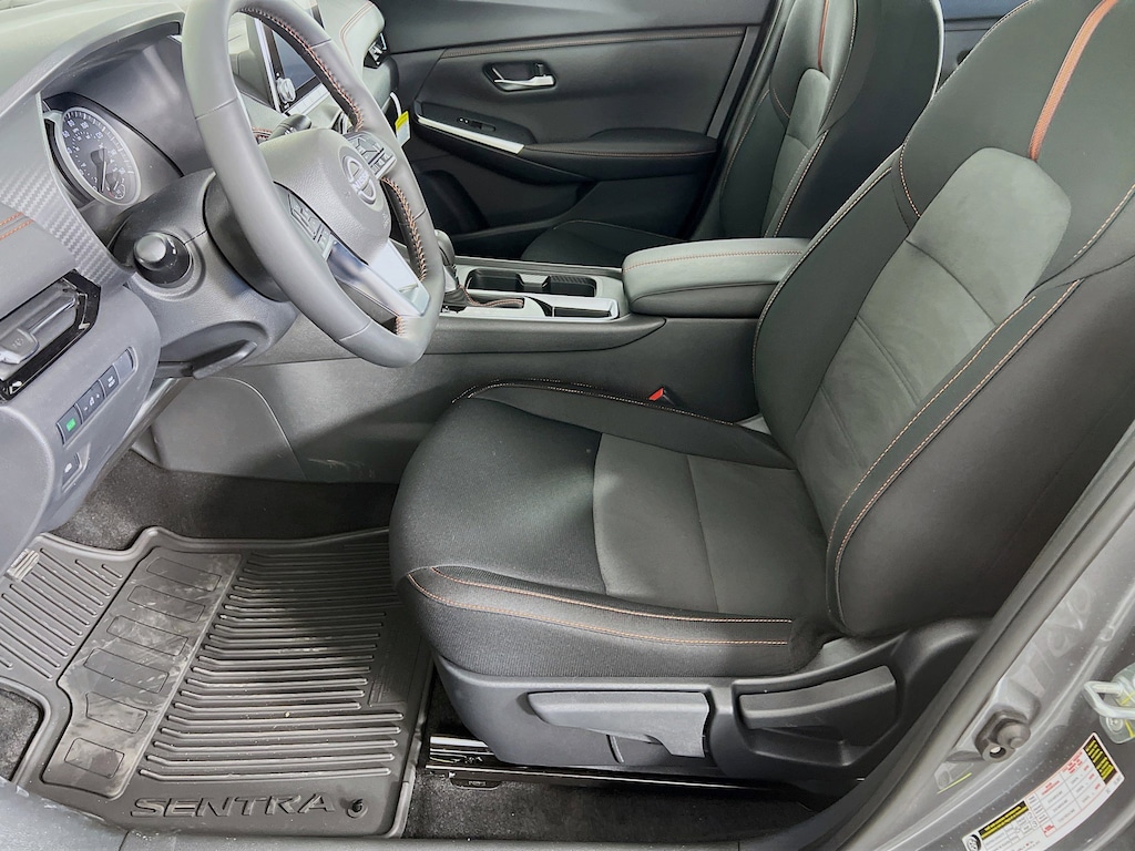 New 2025 Nissan Sentra SR Sedan