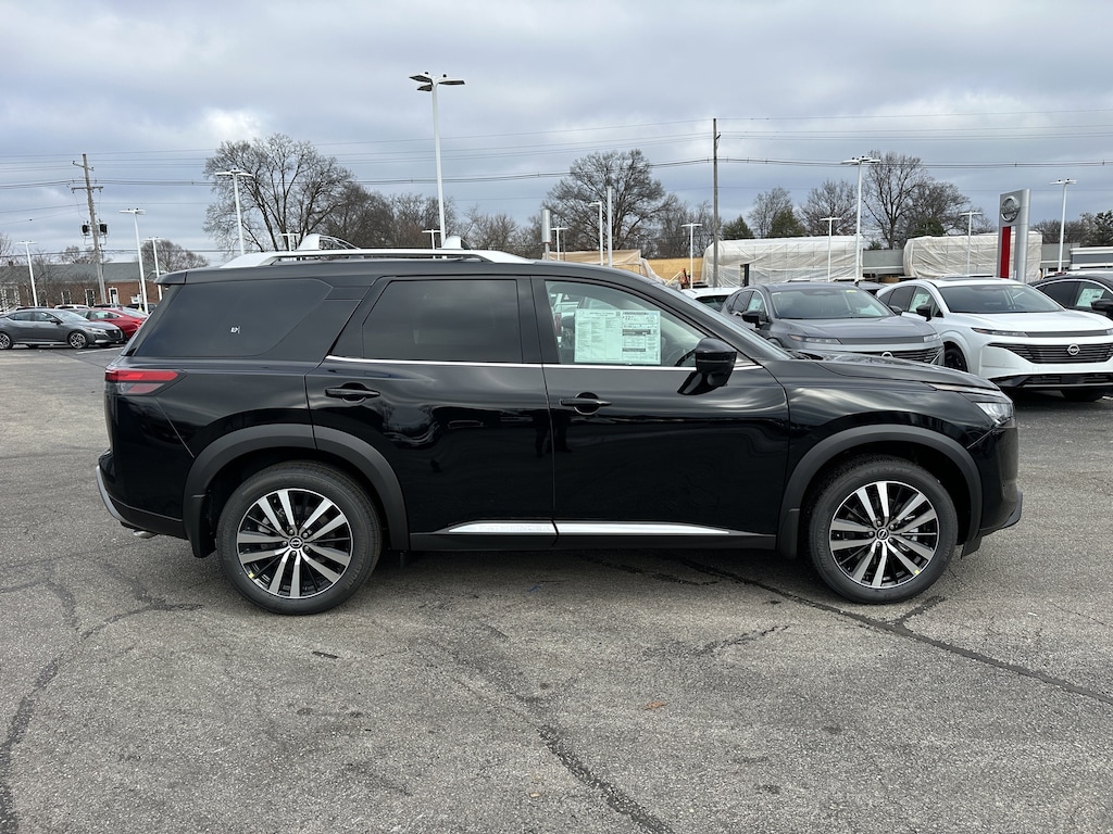 New 2025 Nissan Pathfinder Platinum SUV