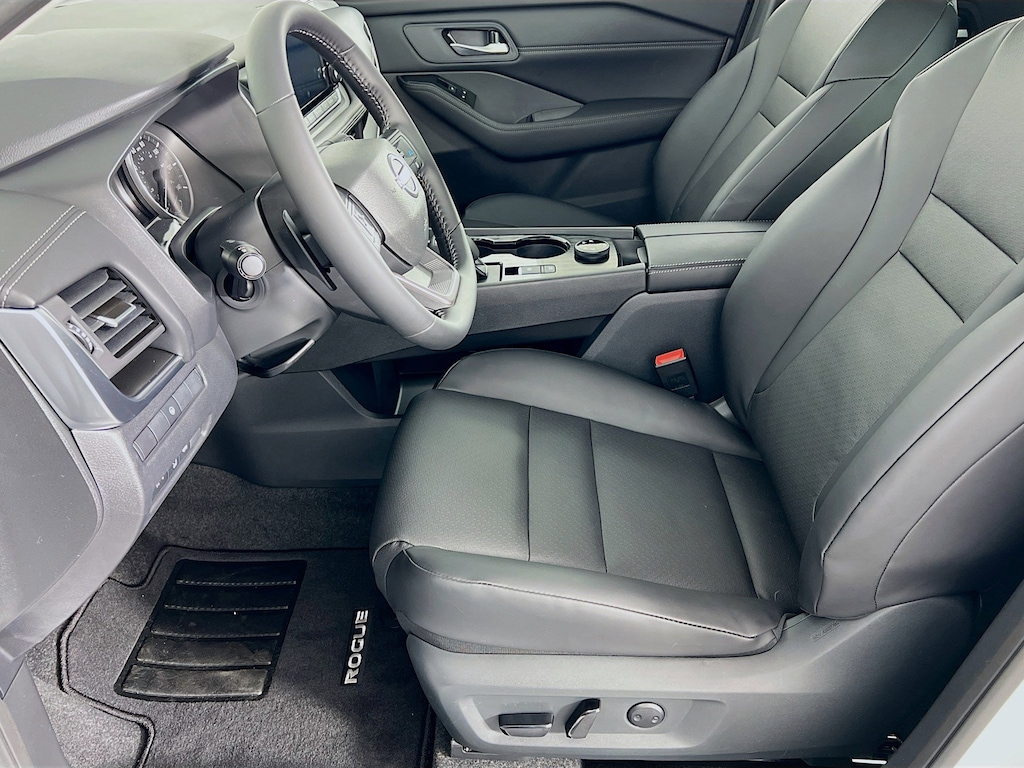 New 2026 Nissan Rogue SV SUV