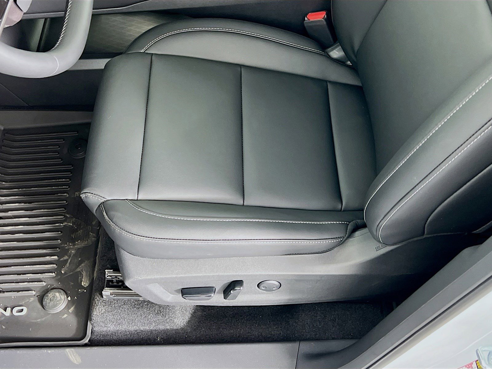2025 Nissan Murano SL photo 4