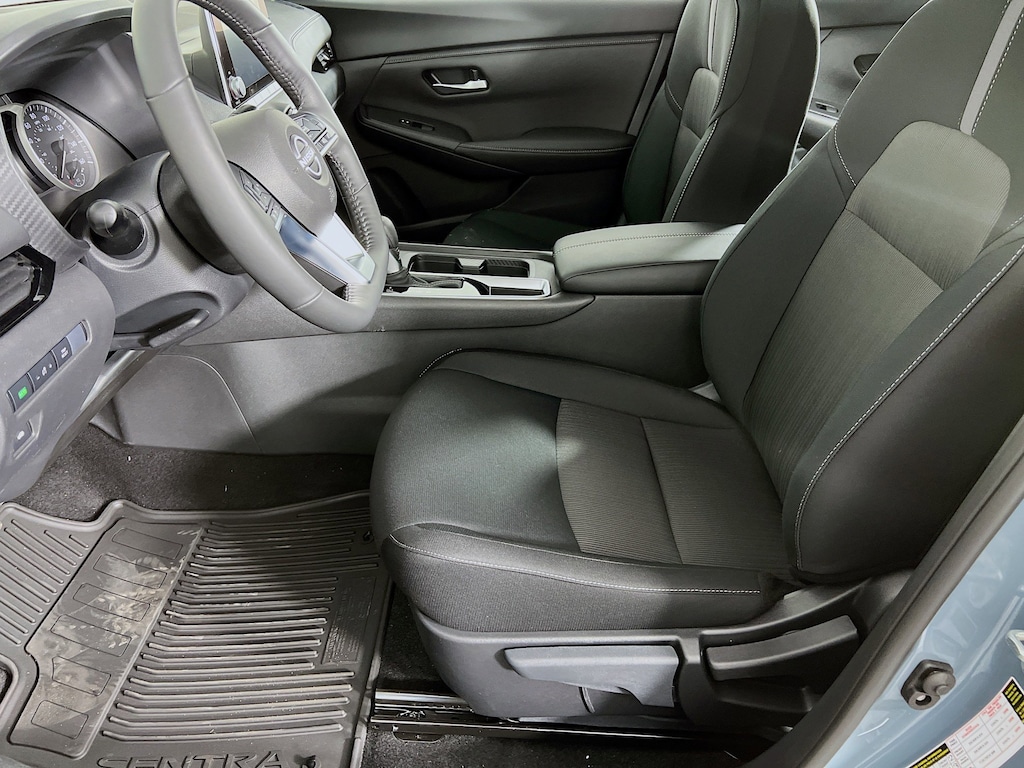 New 2025 Nissan Sentra SV Sedan