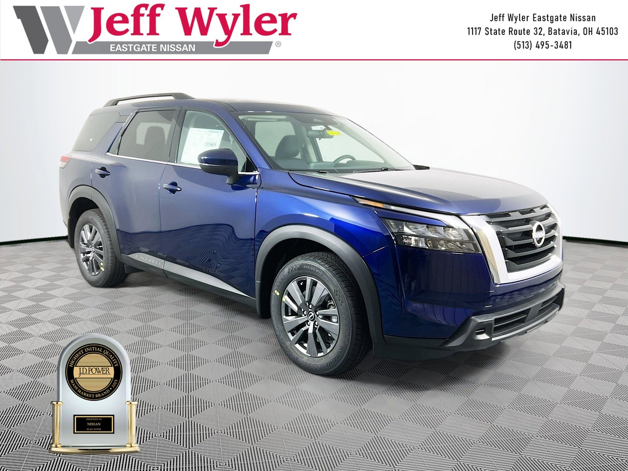 2025 Nissan Pathfinder SV's photo