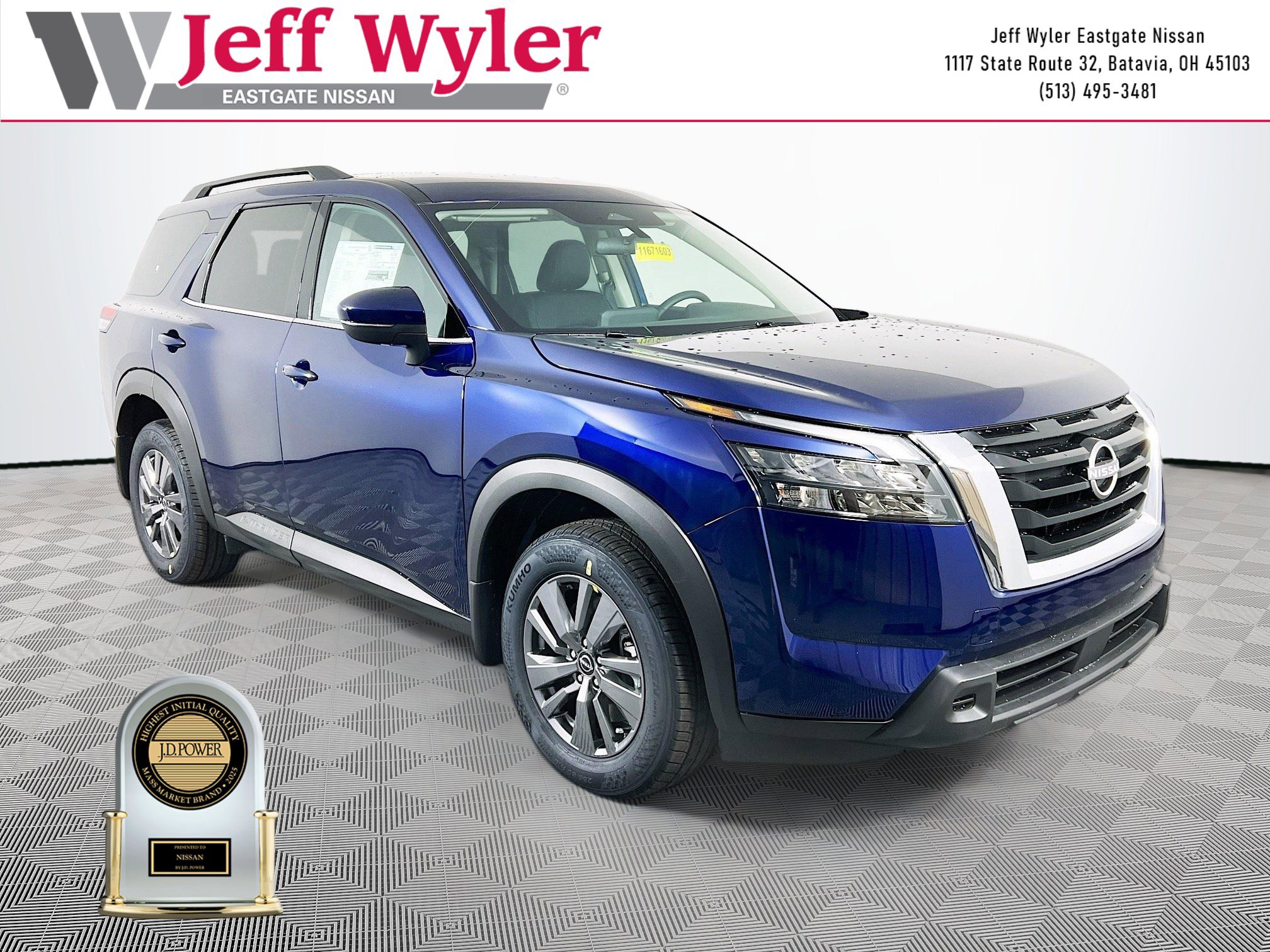 2025 Nissan Pathfinder SV's photo