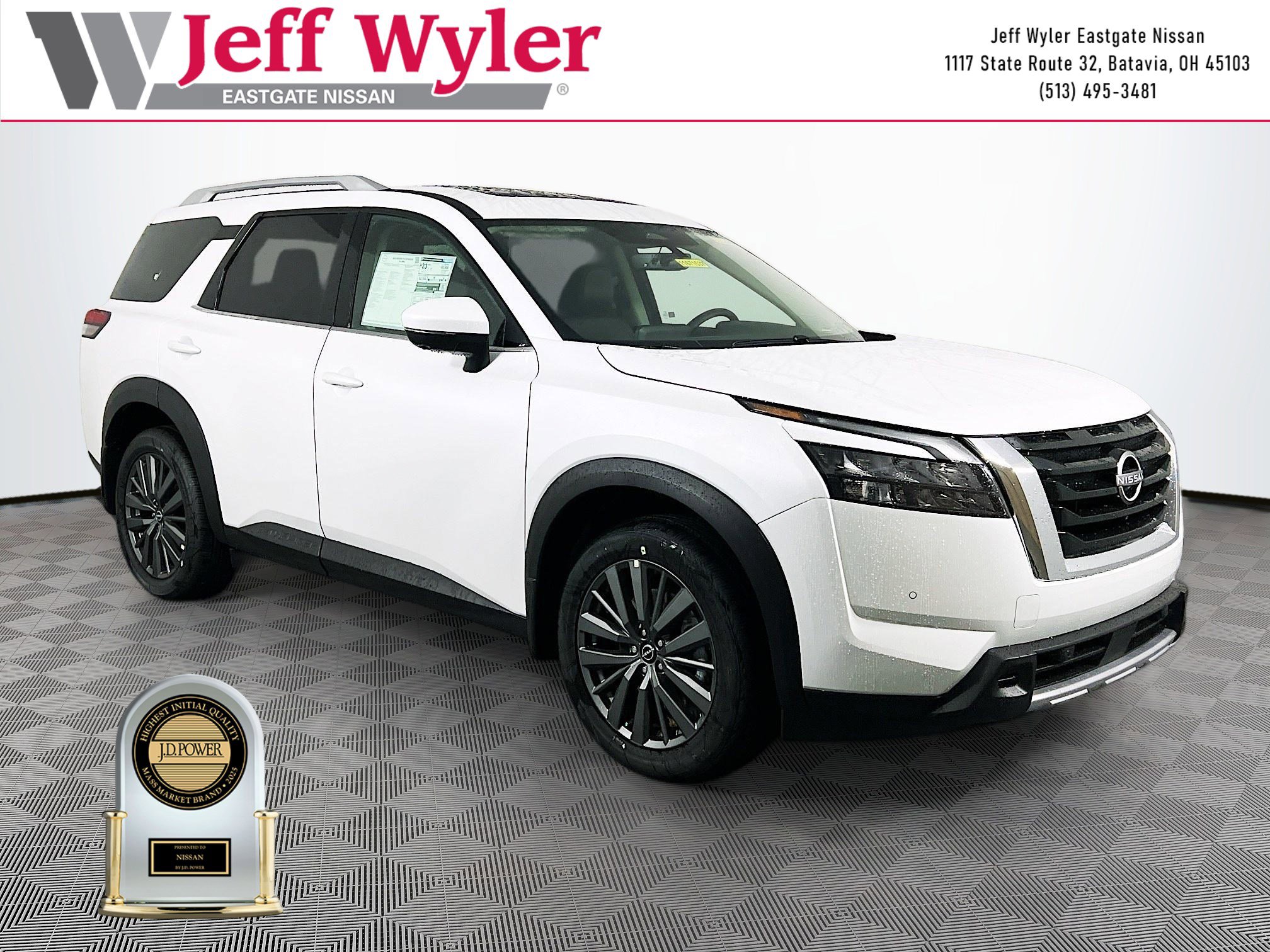 2025 Nissan Pathfinder SL's photo