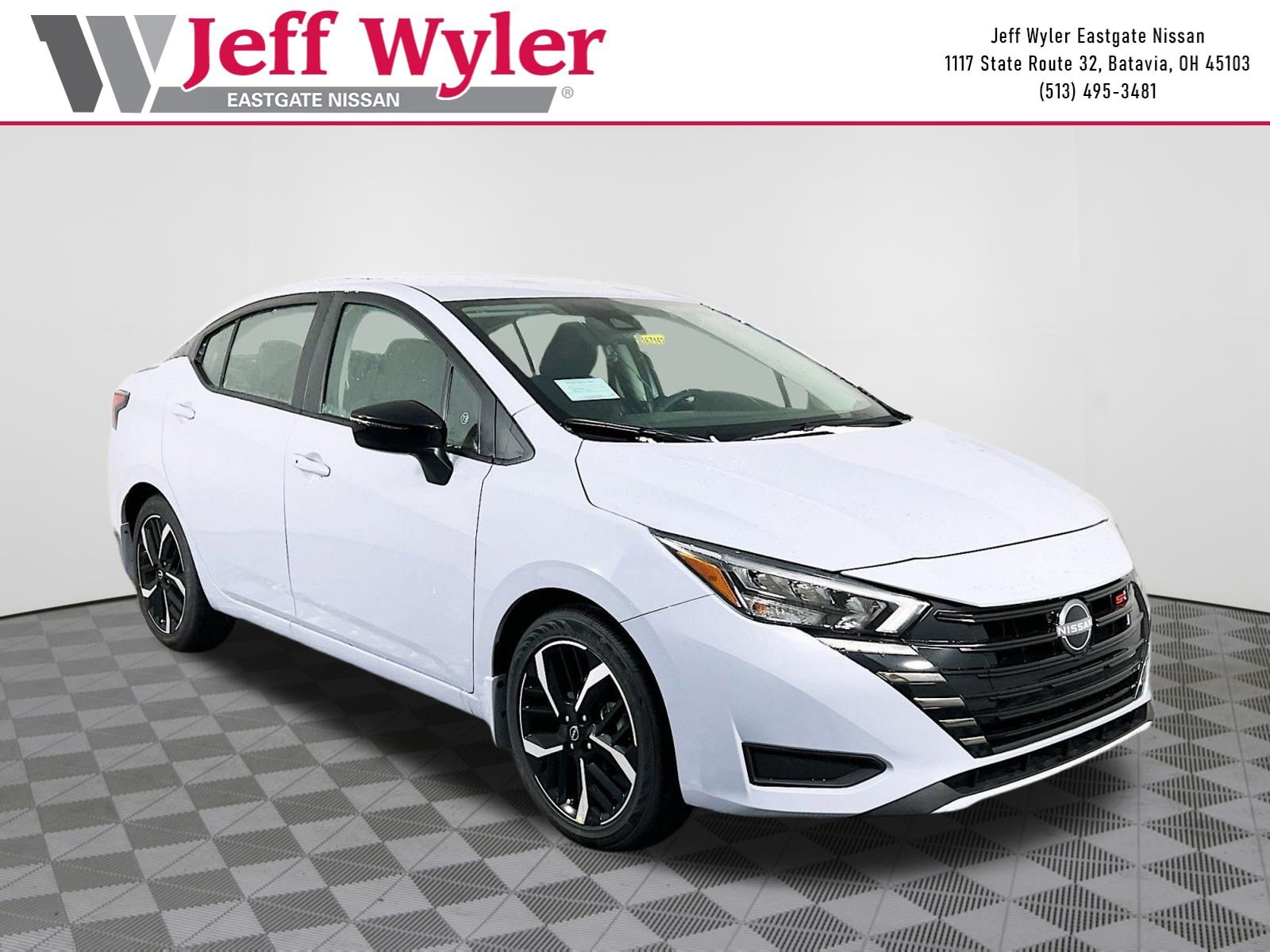 2025 Nissan Versa 1.6 SR CVT's photo
