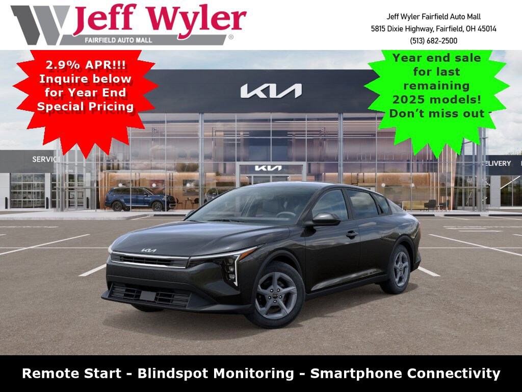 New 2025 Kia K4 LXS Sedan