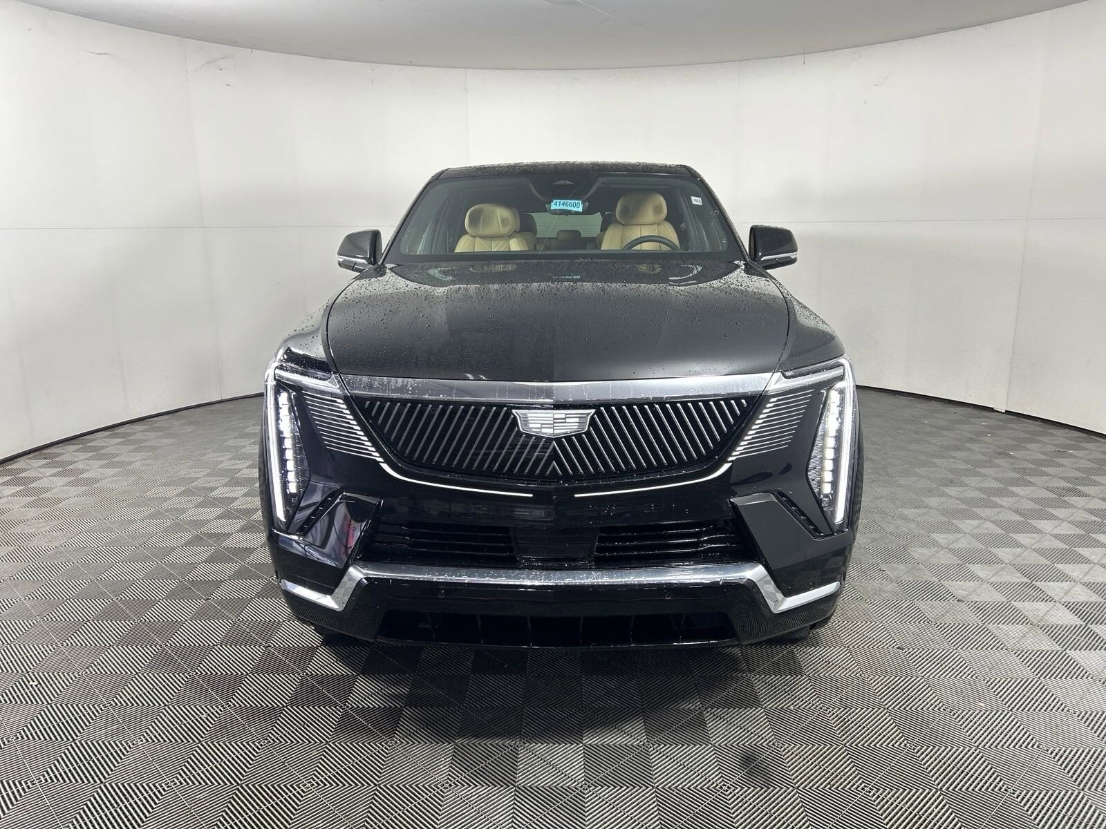2025 Cadillac Escalade IQ photo 2