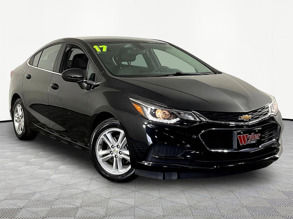 Used 2017 Chevrolet Cruze 4dr Sdn 1.4L LT w/1SD Sedan