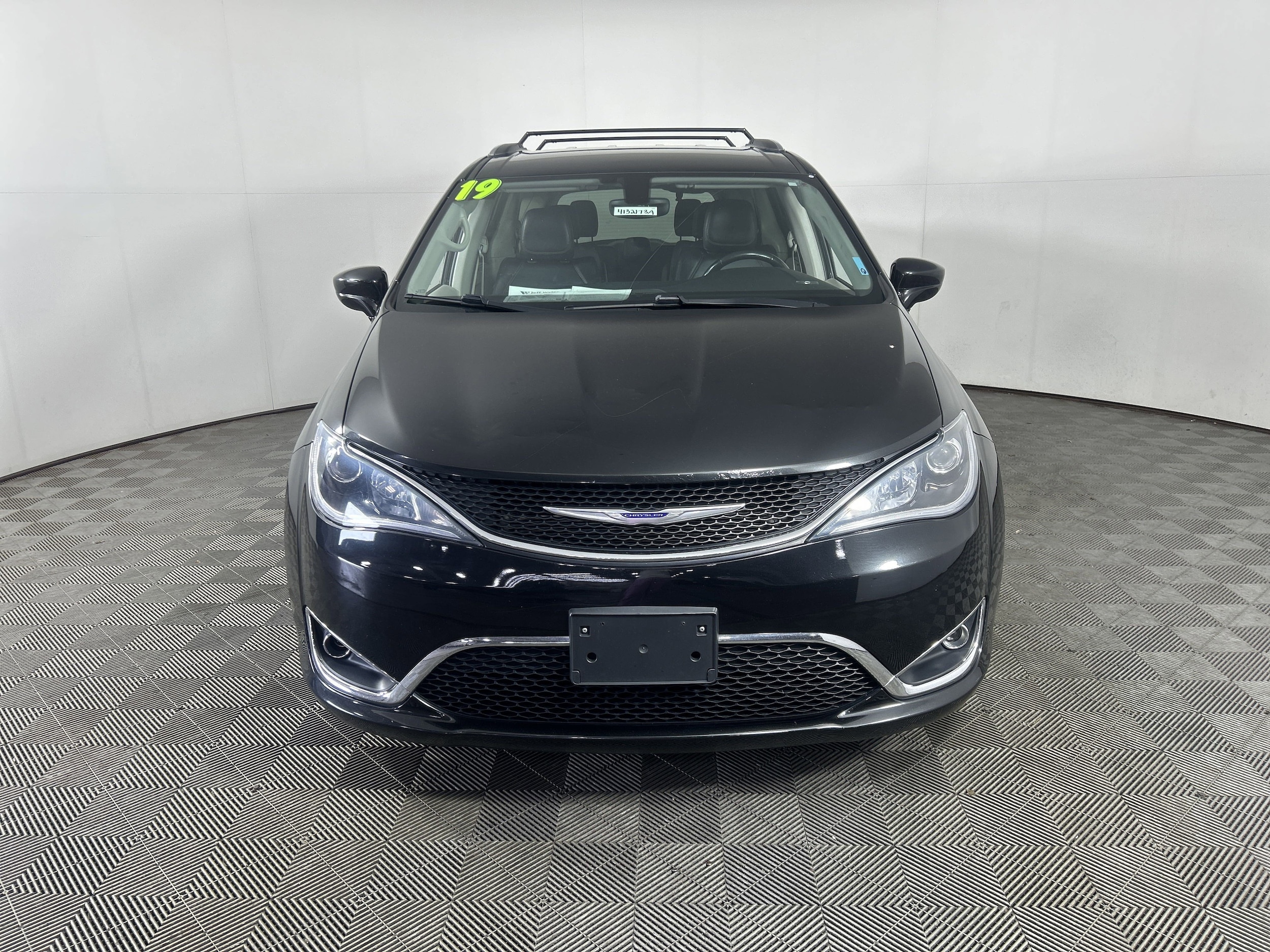 Used 2019 Chrysler Pacifica Touring L with VIN 2C4RC1BG1KR651810 for sale in Fairfield, OH