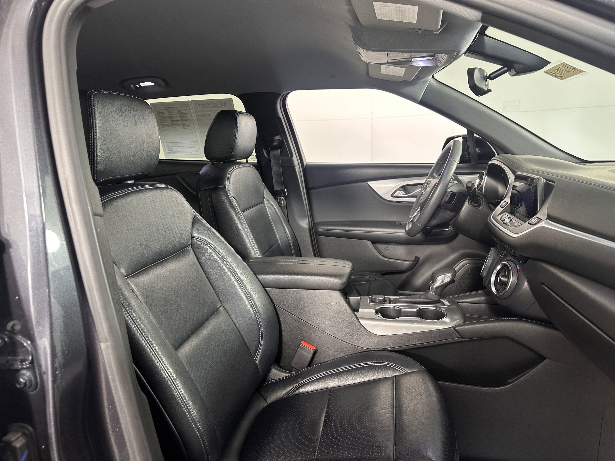 2021 Chevrolet Blazer 1LT photo 2