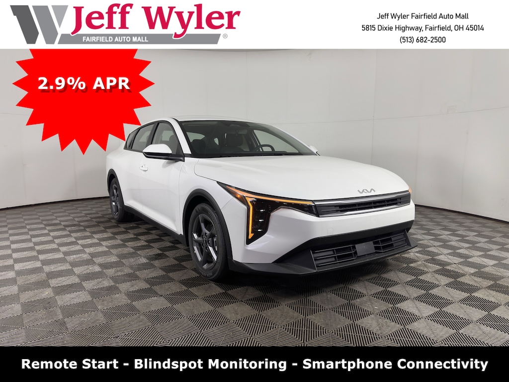 New 2025 Kia K4 LXS Sedan