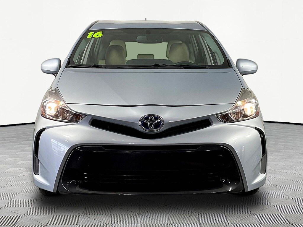 Used 2016 Toyota Prius v 5dr Wgn Two Wagon