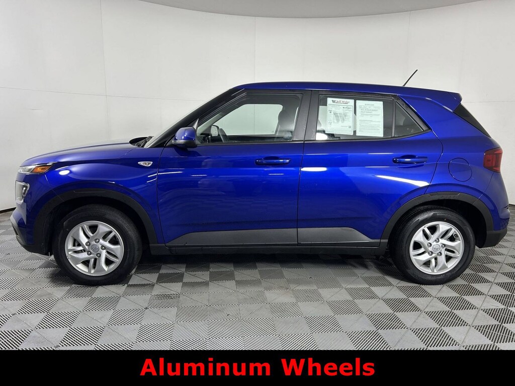 Certified 2023 Hyundai Venue SE IVT SUV