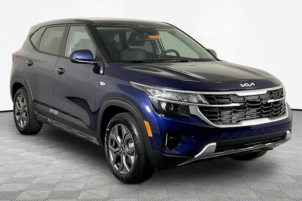 New 2026 Kia Seltos LX SUV