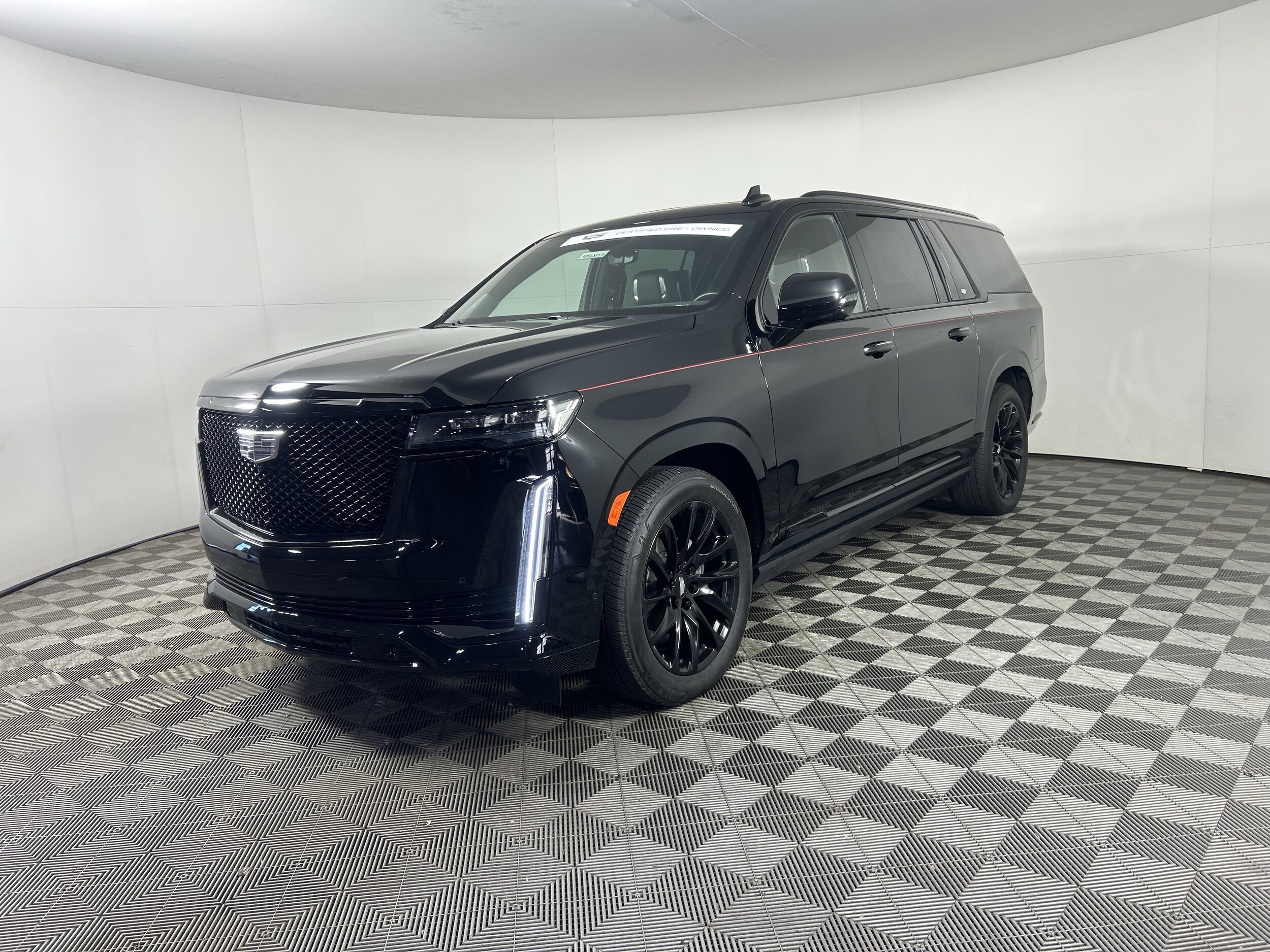 2023 Cadillac Escalade ESV Sport photo 3