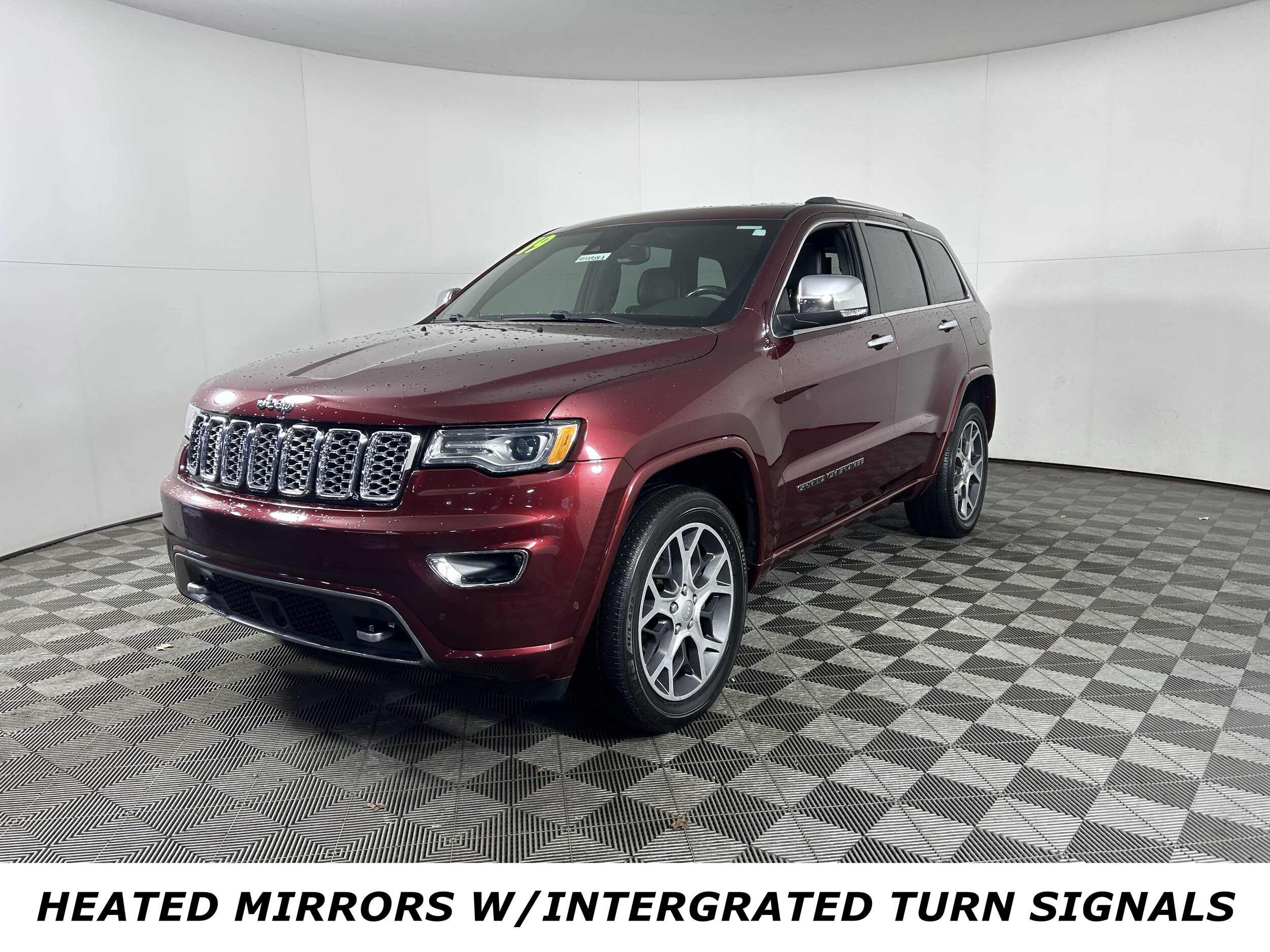 2019 Jeep Grand Cherokee Overland photo 3