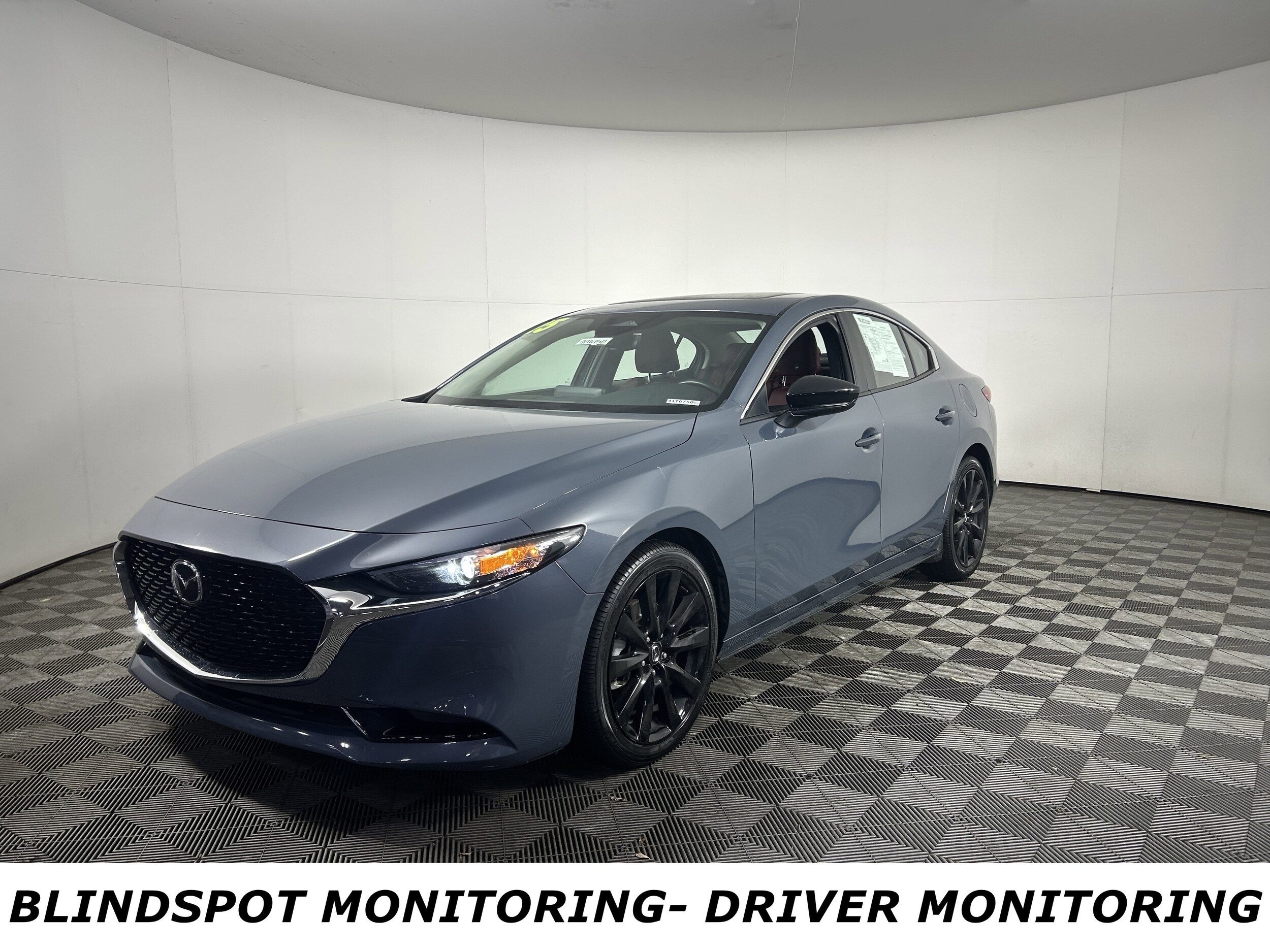 2025 Mazda Mazda3 Sedan 2.5 s Carbon photo 3