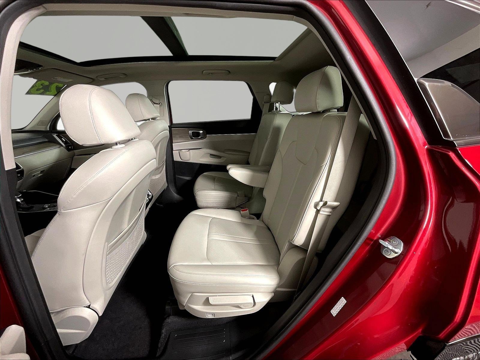 2023 Kia Sorento EX - Photo 22