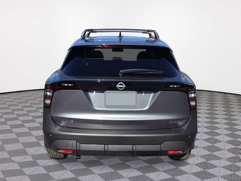 2026 Nissan Kicks SV photo 3