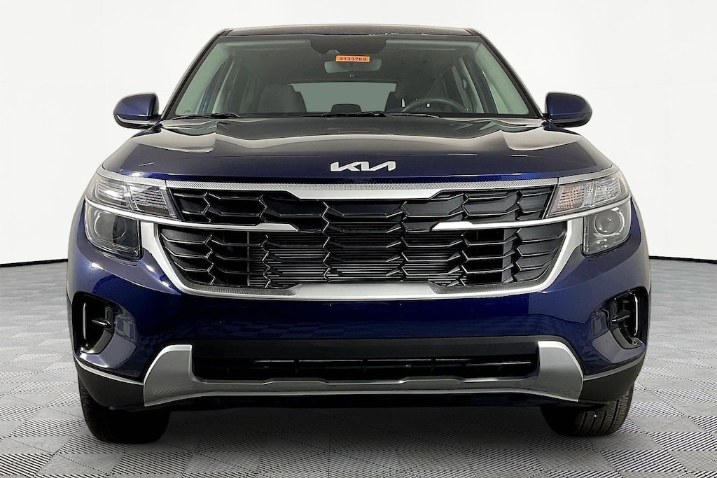 New 2026 Kia Seltos LX SUV