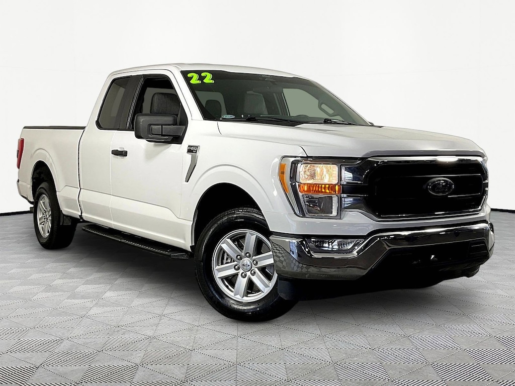 Used 2022 Ford F-150 XLT 2WD SuperCab 6.5 Box Truck SuperCab