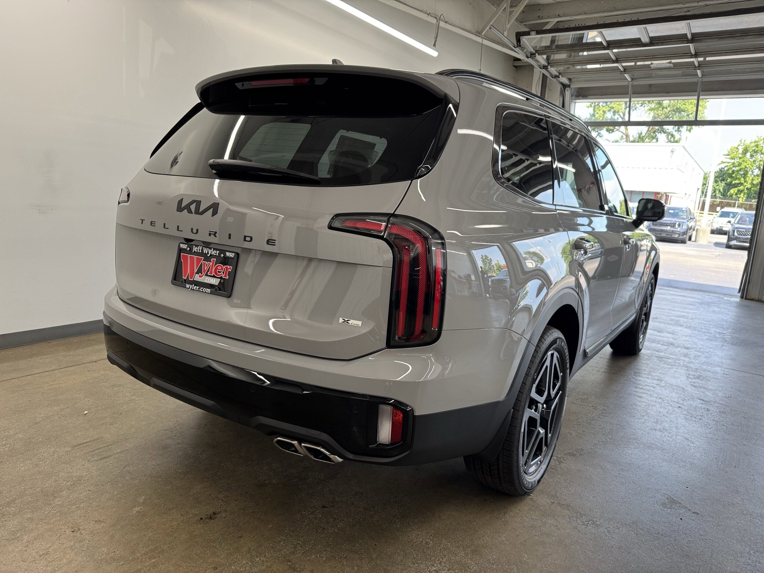 2025 Kia Telluride X-Line photo 3