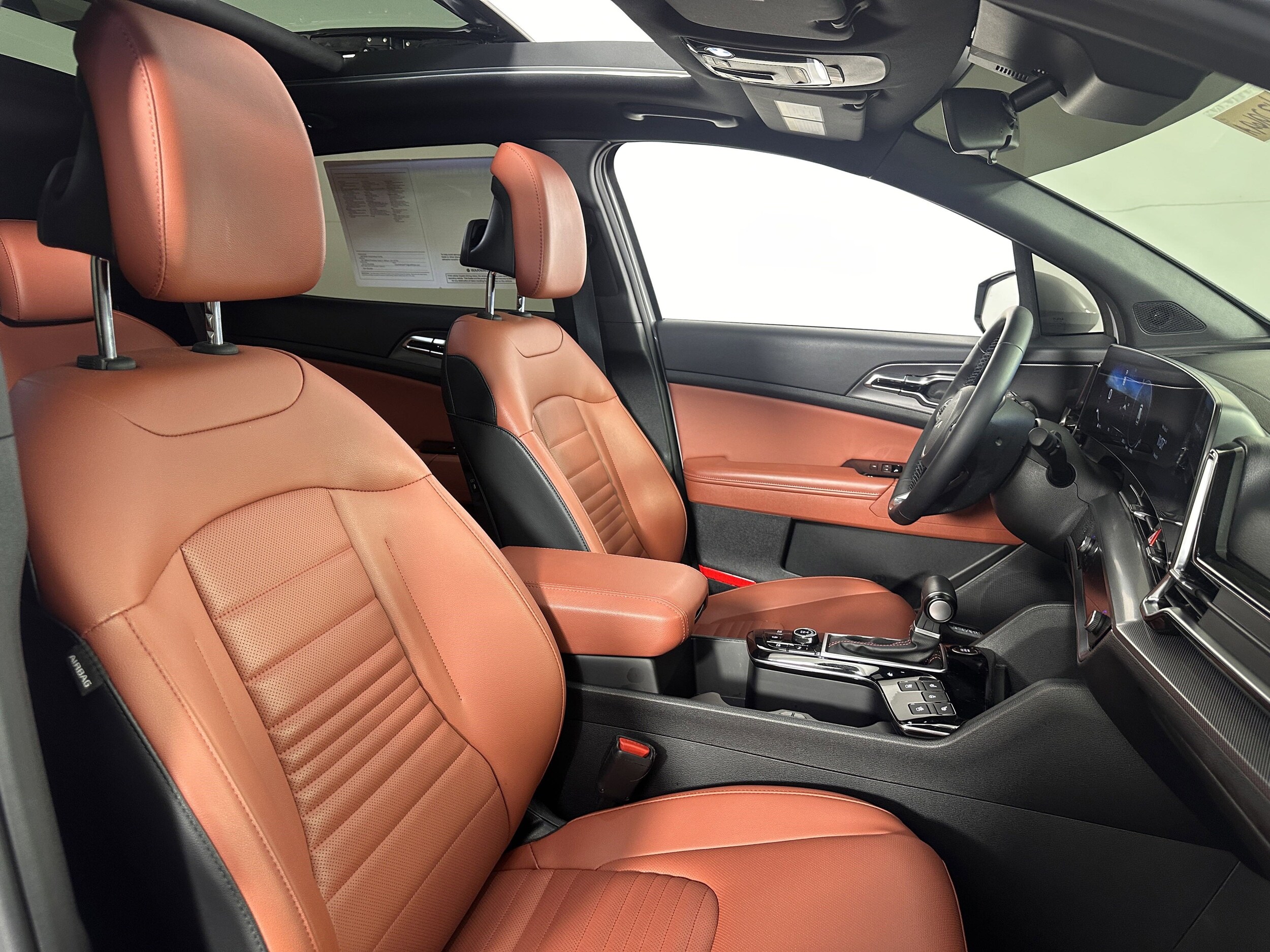 2024 Kia Sportage photo 2