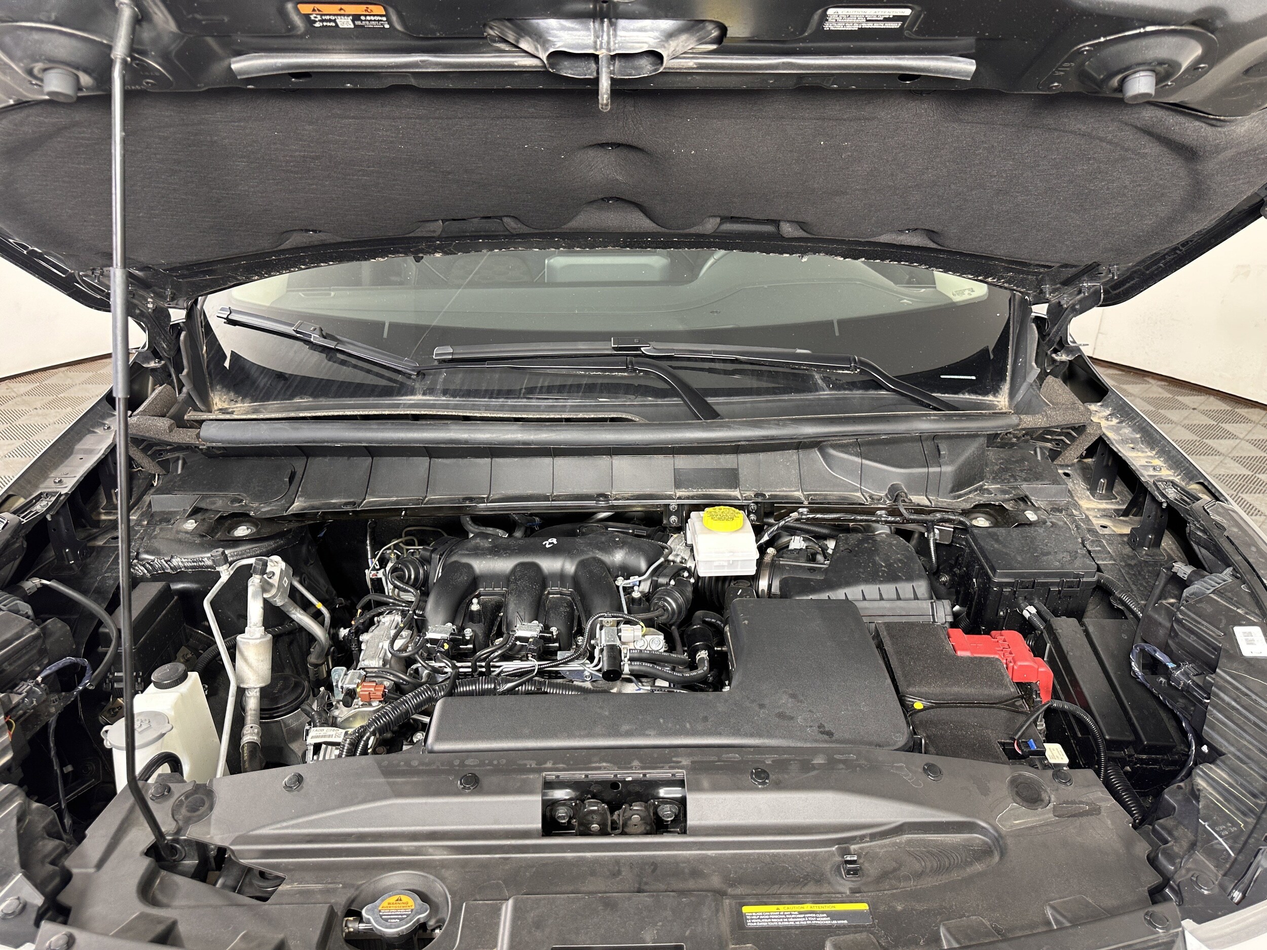 2024 Nissan Pathfinder SV photo 4