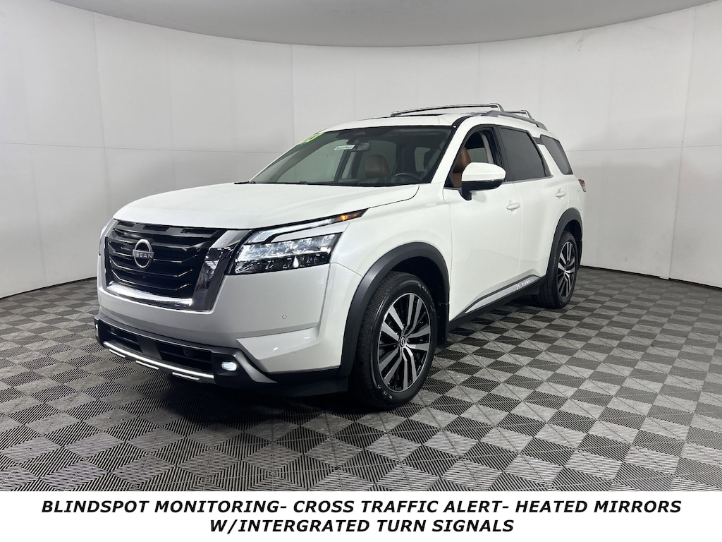Used 2023 Nissan Pathfinder Platinum 4WD SUV