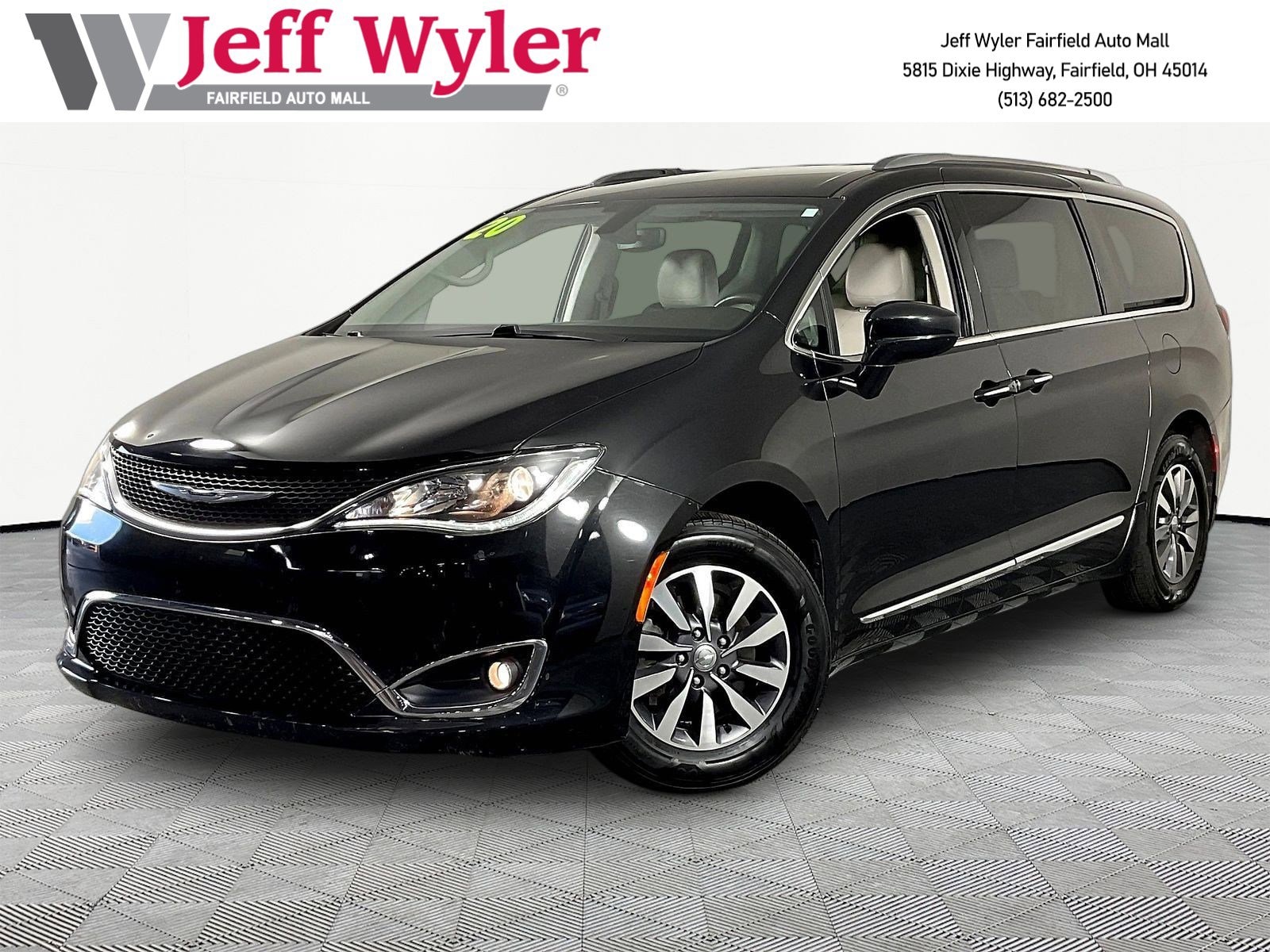 2020 Chrysler Pacifica Touring L Plus's photo