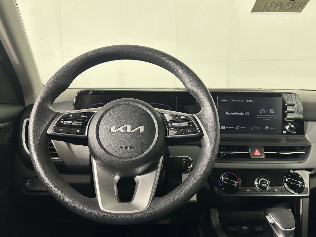 Used 2025 Kia Seltos LX IVT AWD SUV