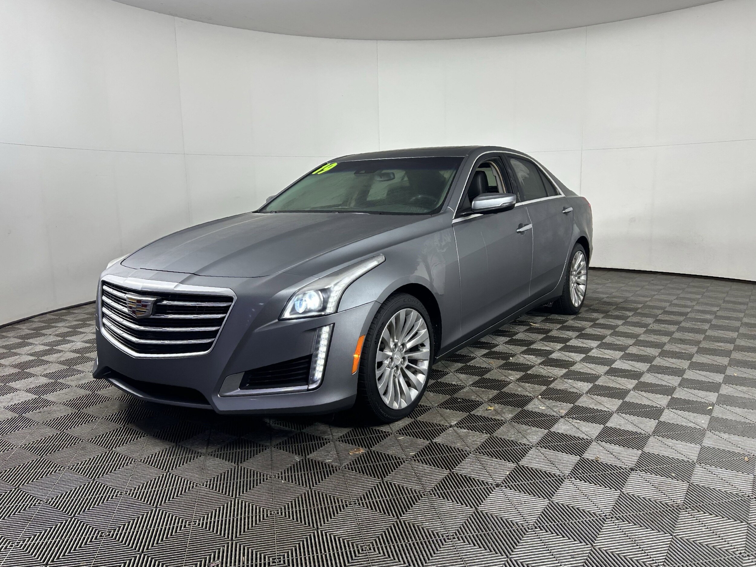 2019 Cadillac CTS Sedan Luxury photo 3