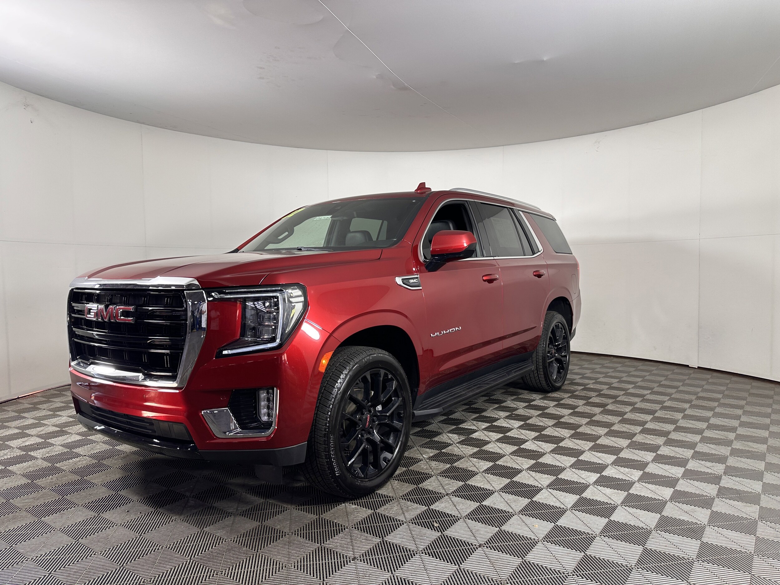 2022 Gmc Yukon SLE photo 3