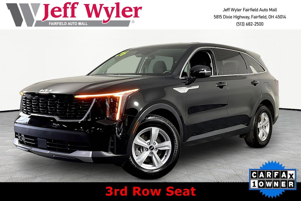 Certified 2026 Kia Sorento LX FWD SUV