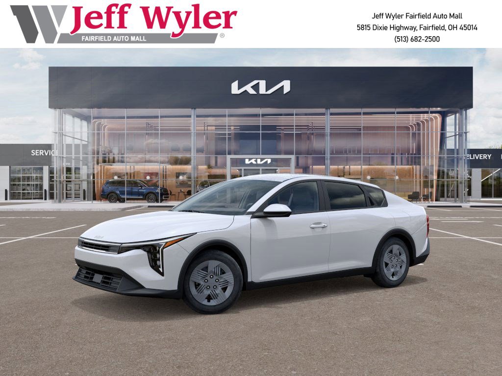 2025 Kia K4 LX photo 3
