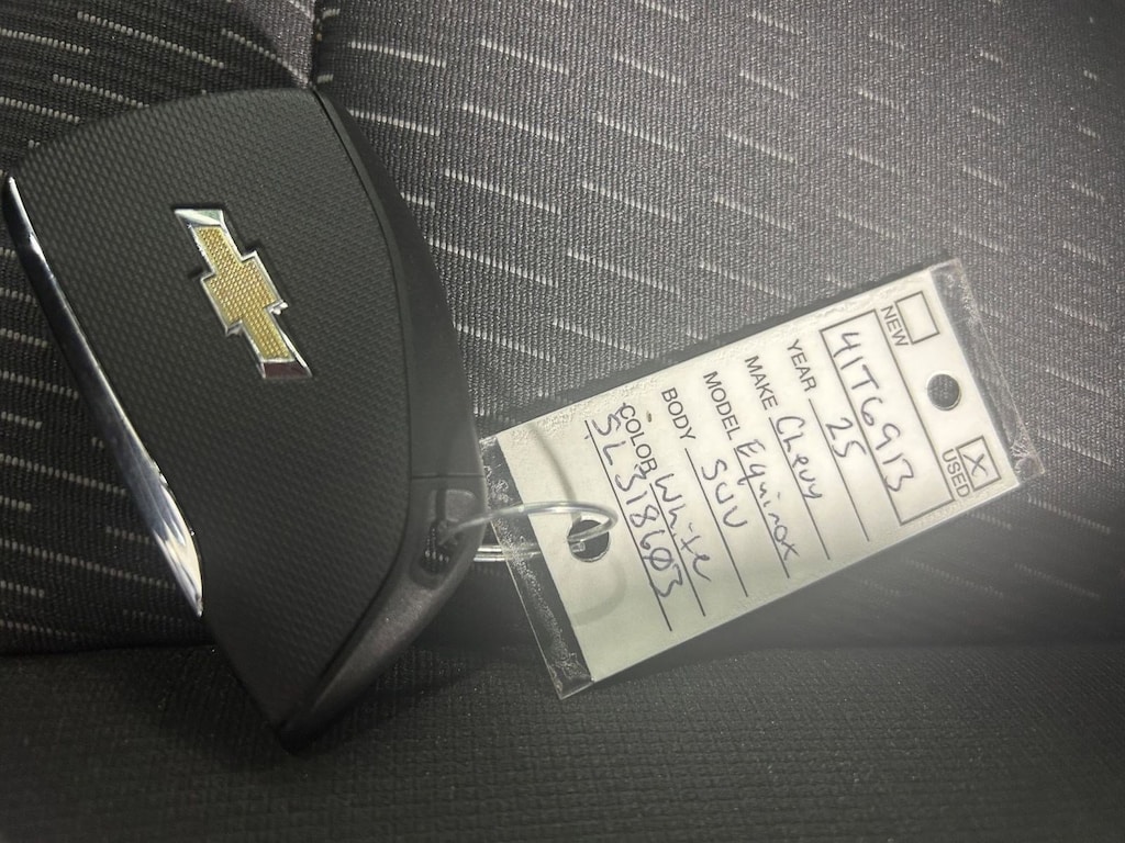 Used 2025 Chevrolet Equinox AWD 4dr LT w/2LT SUV