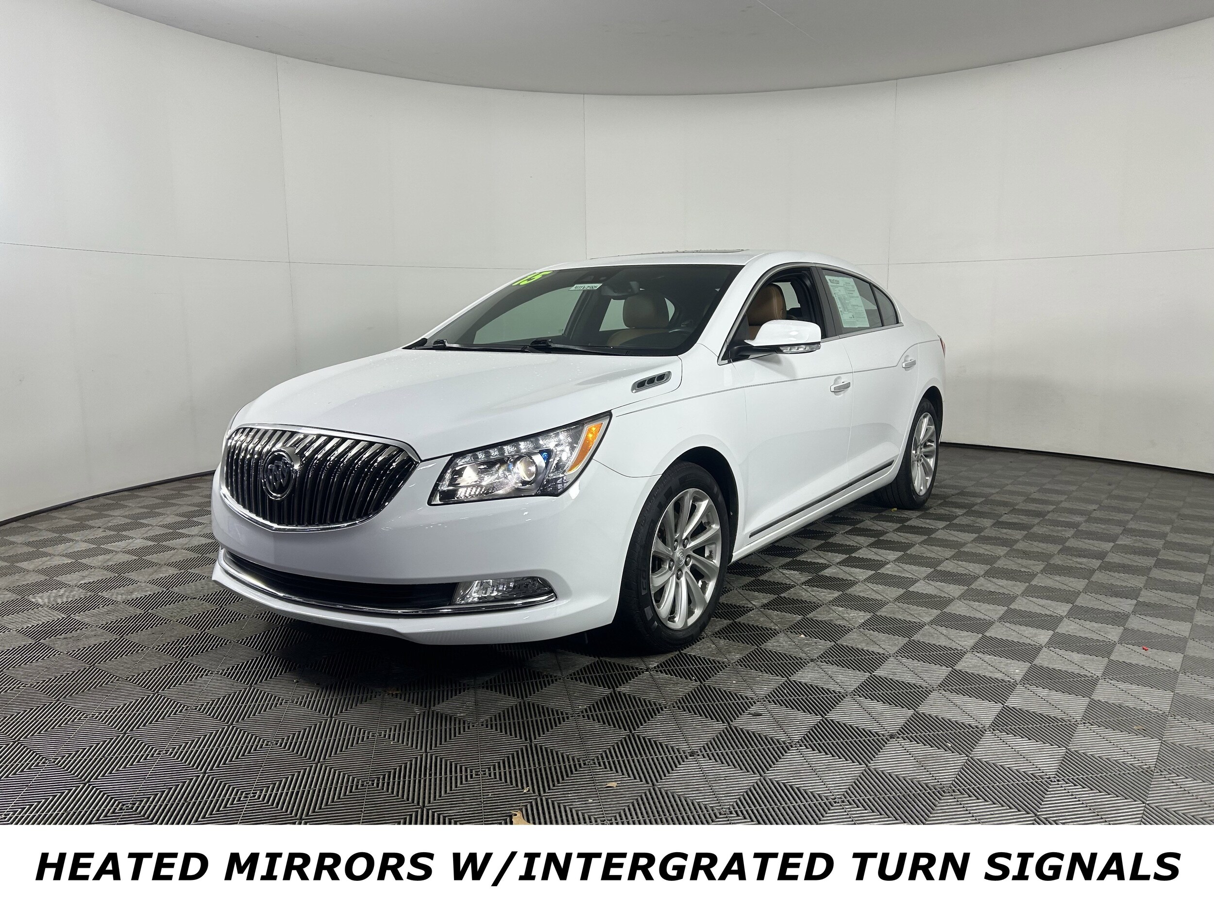 2015 Buick LaCrosse Leather photo 2