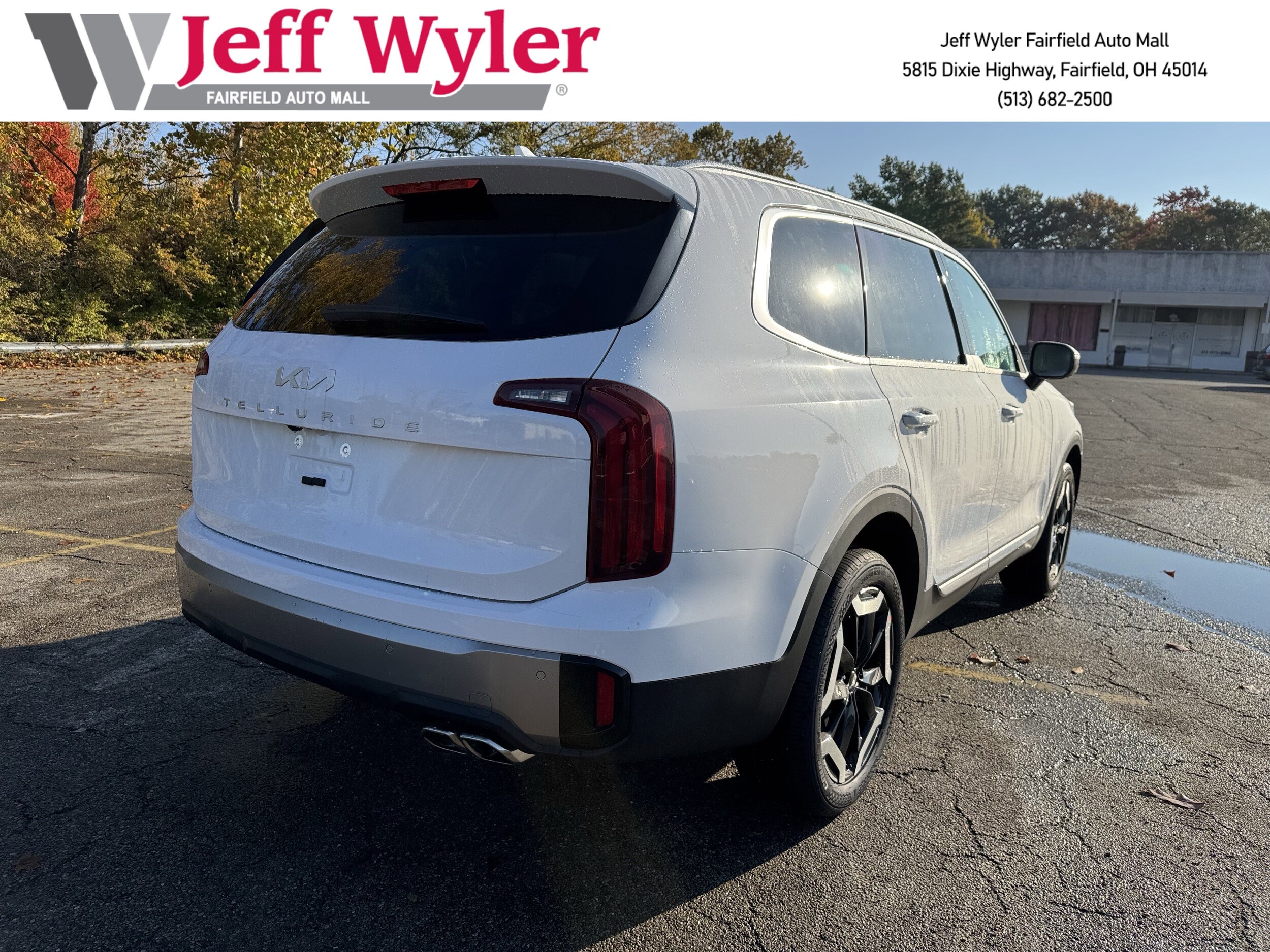 2025 Kia Telluride S photo 2